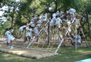 Group Obstacle Race (GOR)